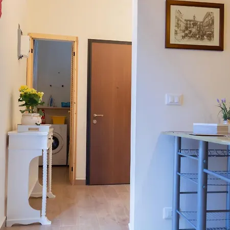 Virginias House Apartment